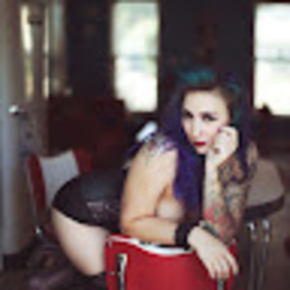 Meet your Posher, Kari